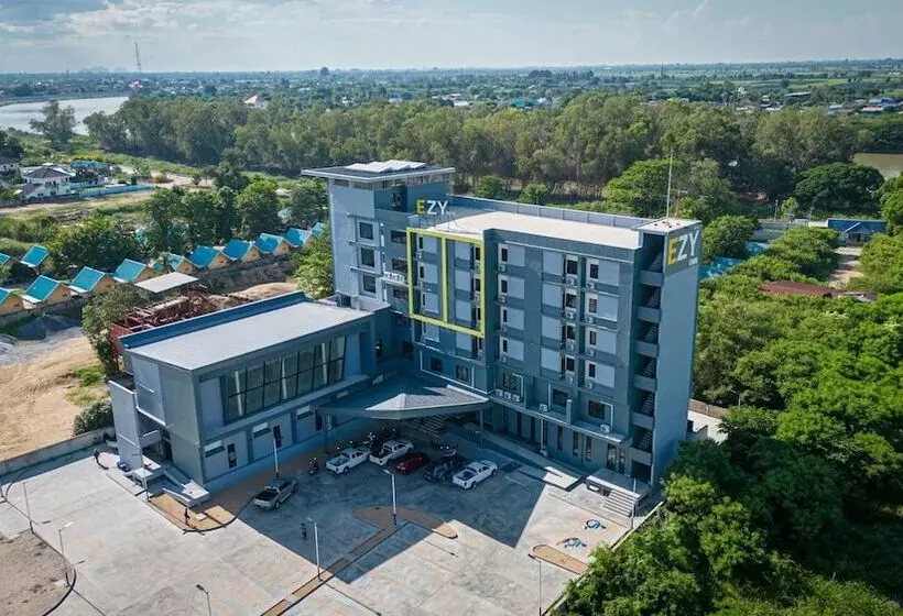 هتل Ezy Inn