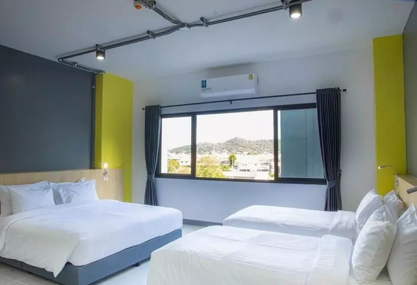هتل Ezy Inn