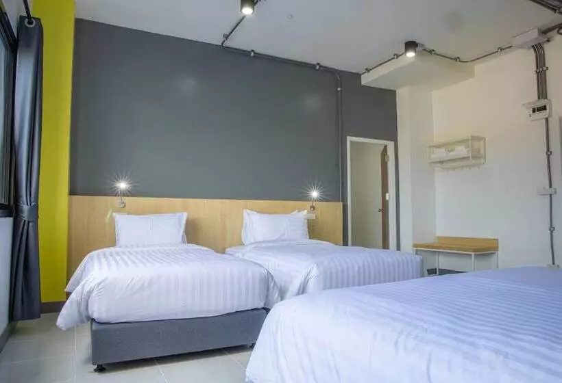 هتل Ezy Inn