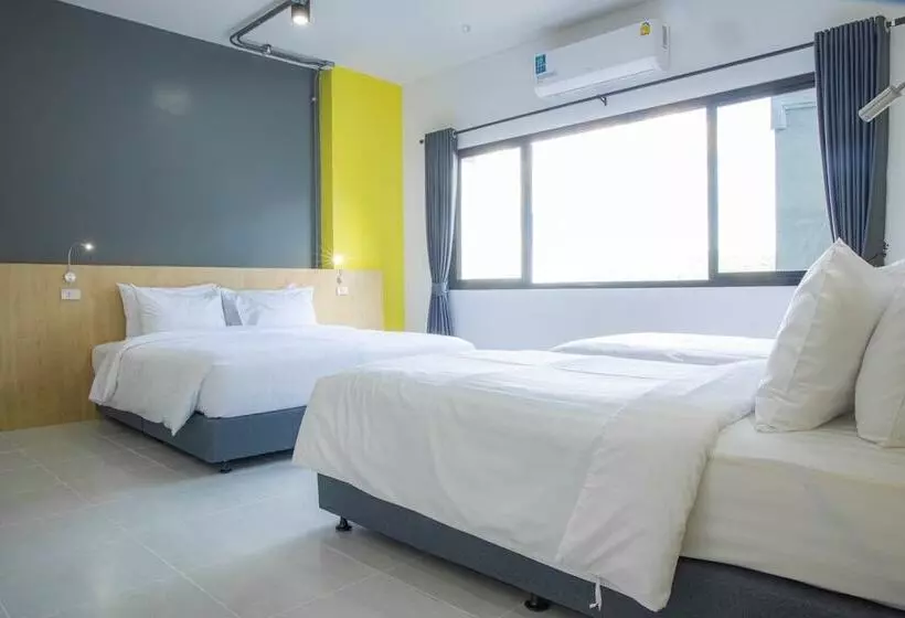 هتل Ezy Inn