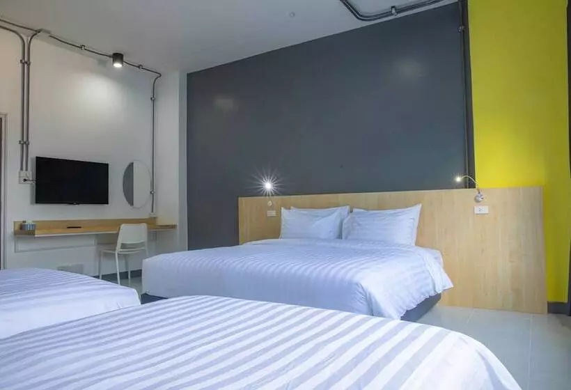 هتل Ezy Inn