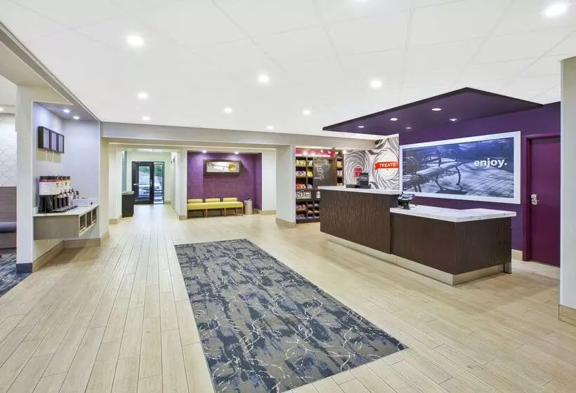 Hotelli Hampton Inn & Suites Oakwood Village-cleveland