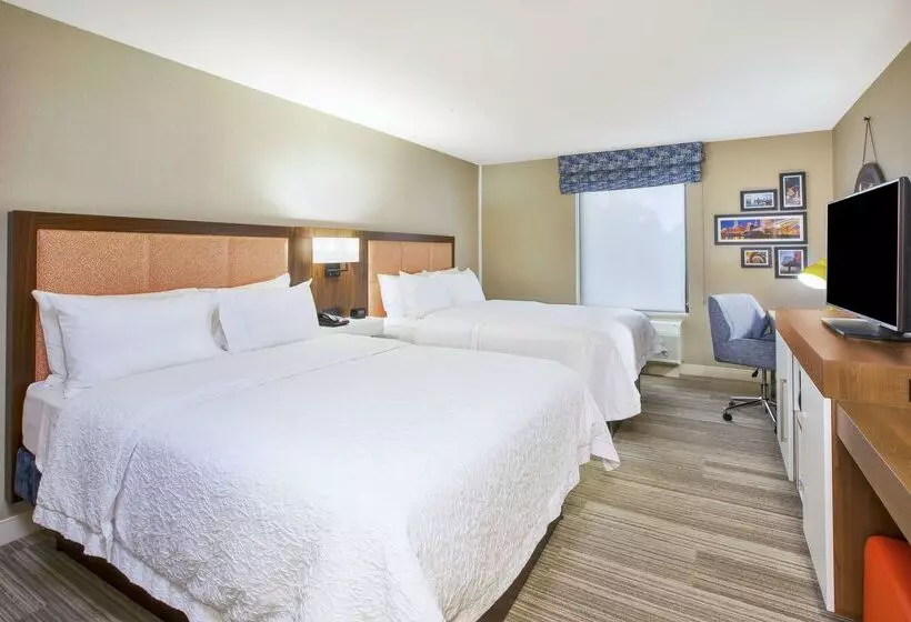 Hotelli Hampton Inn & Suites Oakwood Village-cleveland