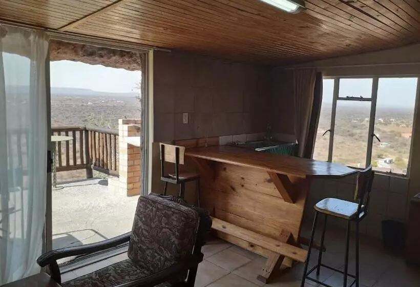 هتل Lentswe Lodge