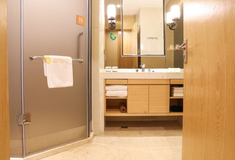 Отель Shenzhen Qiushuishanju