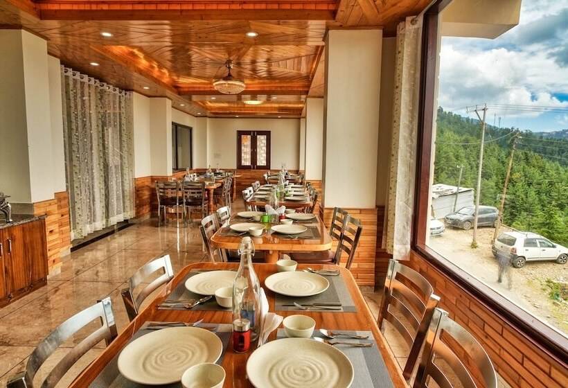 בית מלון כפרי Shimla Alpine Regency