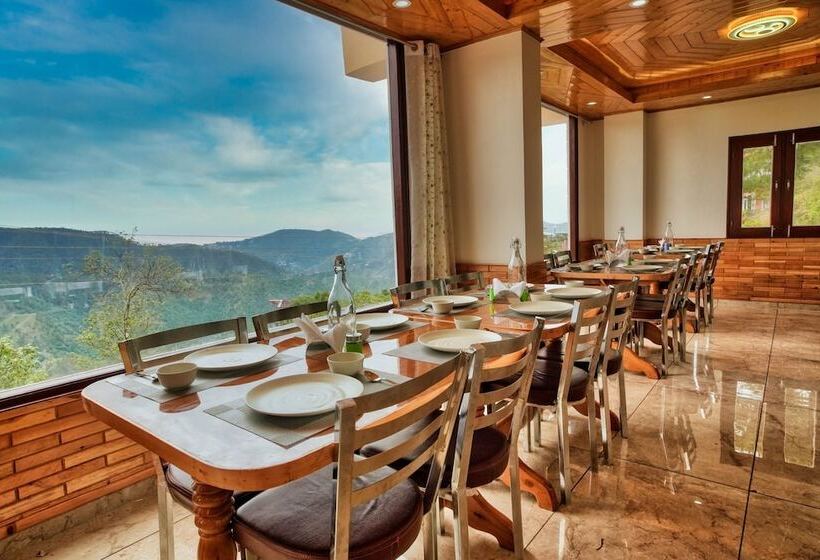 בית מלון כפרי Shimla Alpine Regency