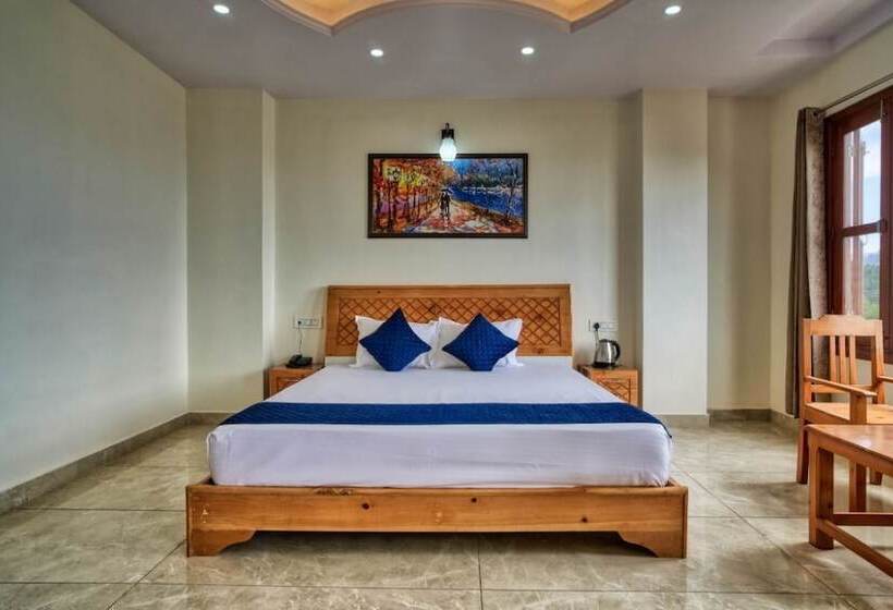 בית מלון כפרי Shimla Alpine Regency