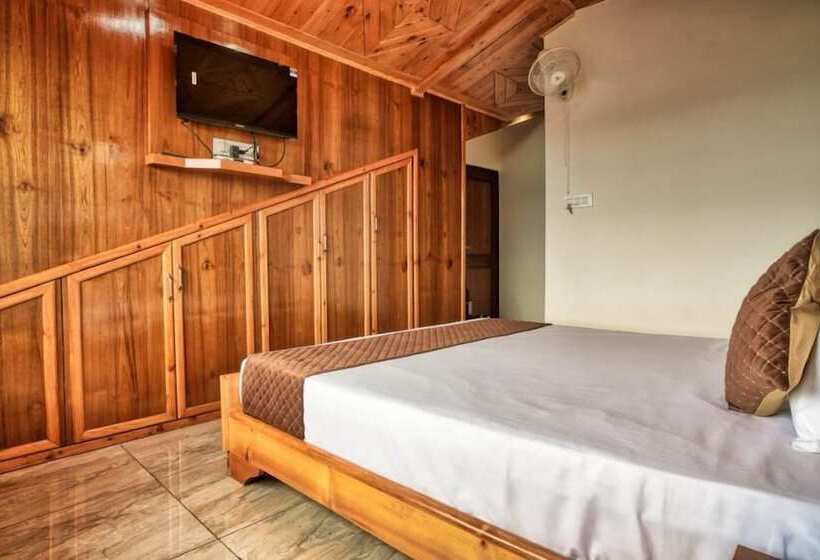 בית מלון כפרי Shimla Alpine Regency