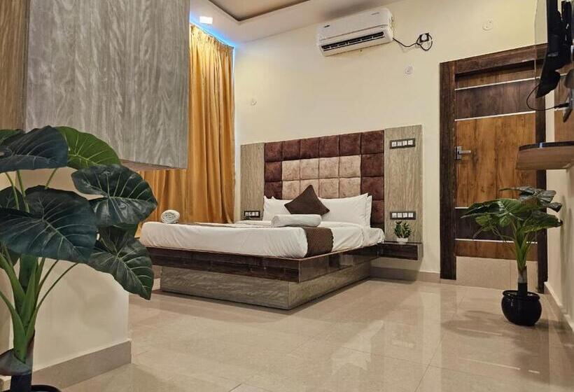 ホテル Sky International Airport Zone Hyderabad