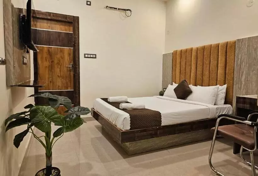 ホテル Sky International  Airport Zone Hyderabad