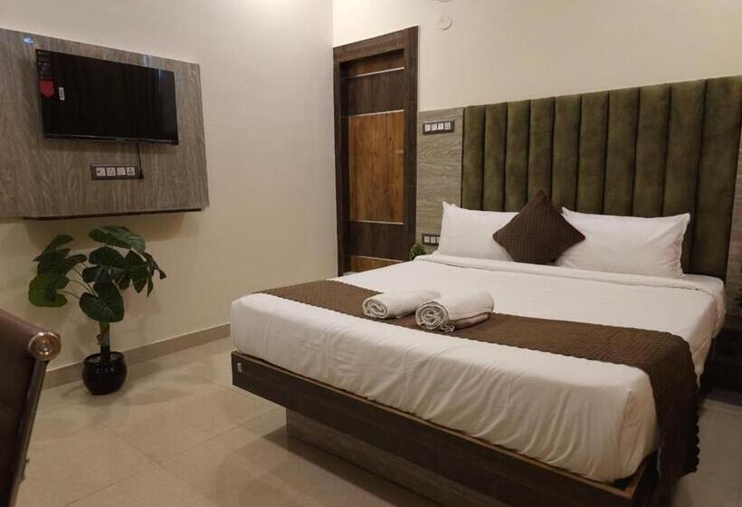 ホテル Sky International Airport Zone Hyderabad