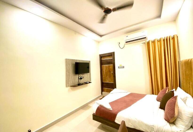 ホテル Sky International Airport Zone Hyderabad