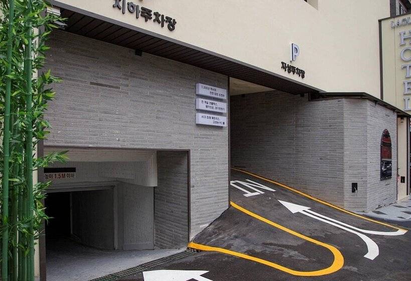 מוטל Asan Hill Star Park