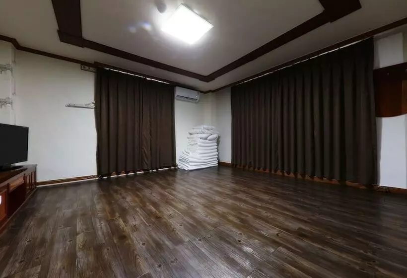 モーテル Boryeong Grand