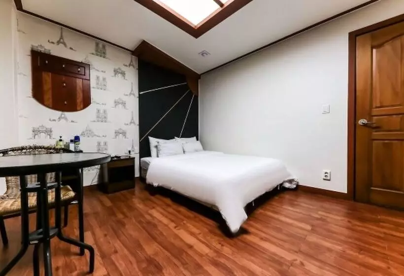モーテル Boryeong Grand