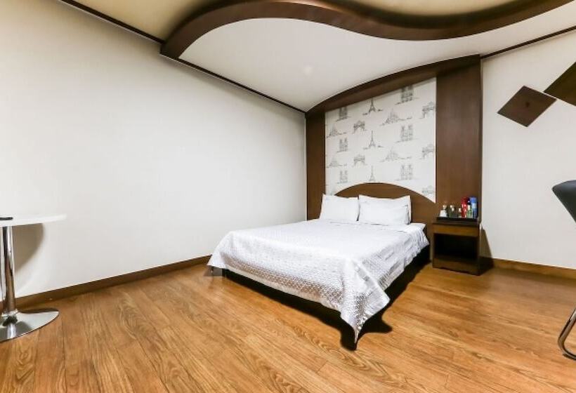 Motel Boryeong Grand