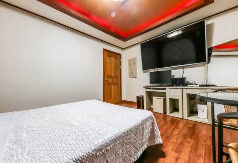 Motel Boryeong Grand