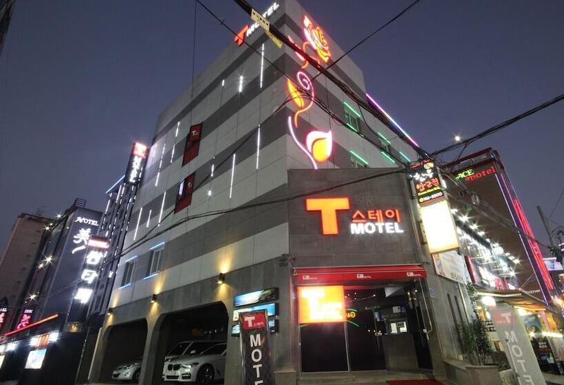 모텔 Busan Haeundae T Stay