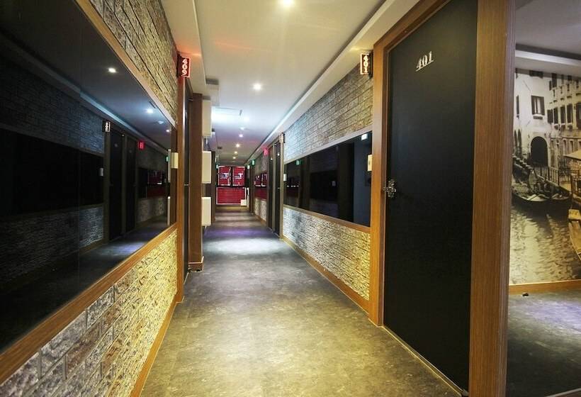 모텔 Busan Haeundae T Stay