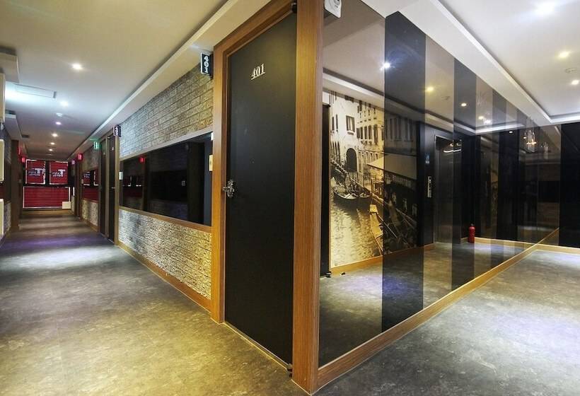 모텔 Busan Haeundae T Stay