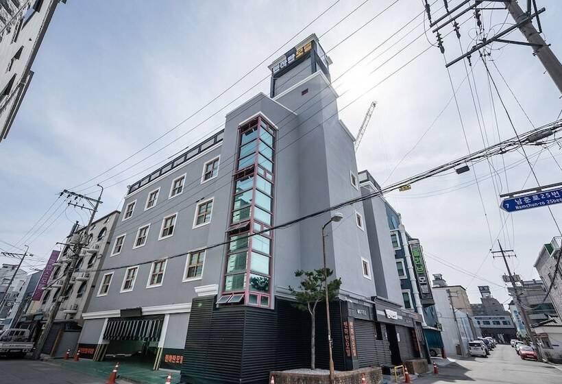 מוטל Chuncheon Manhattan