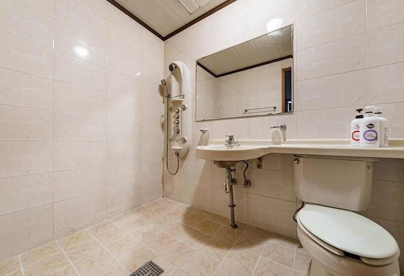 מוטל Chuncheon Manhattan