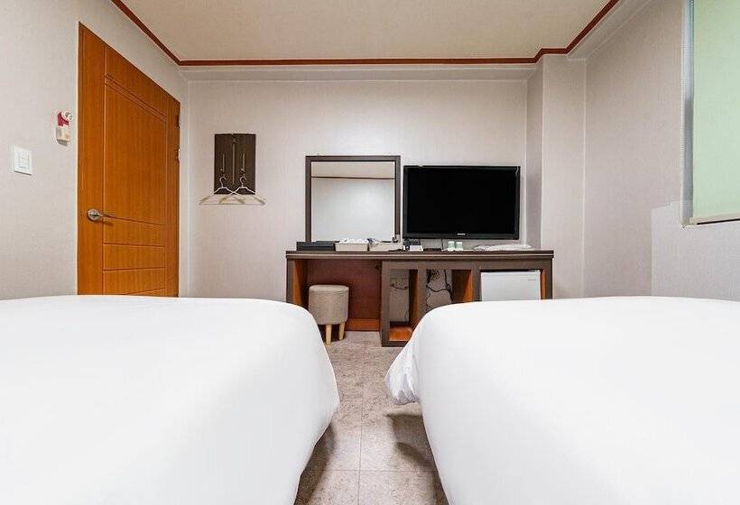 מוטל Chuncheon Manhattan