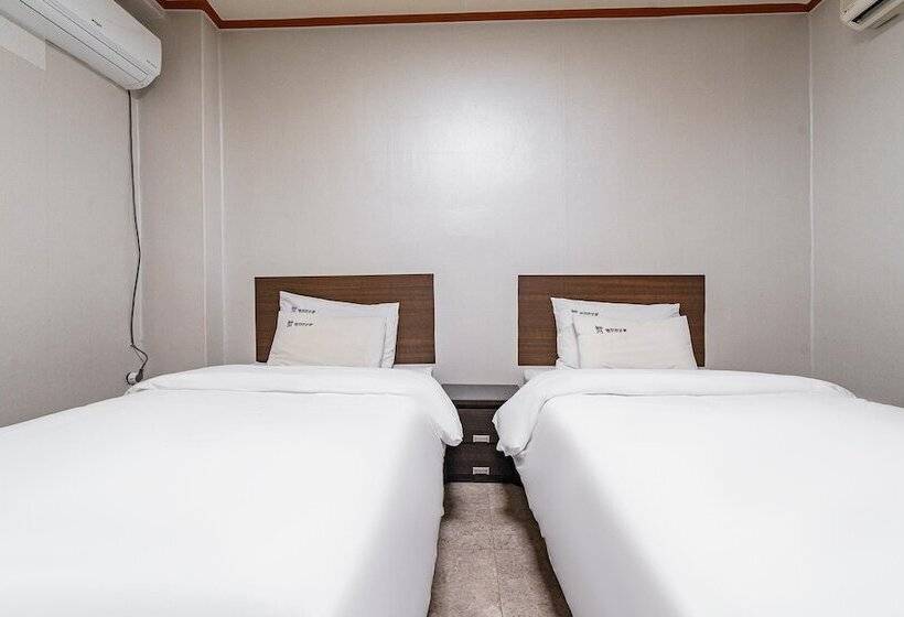 מוטל Chuncheon Manhattan