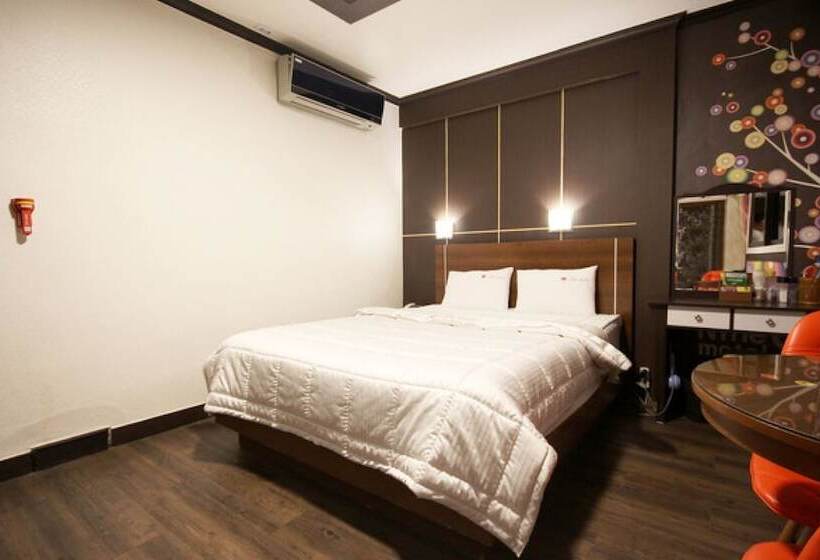 Motel Gyeongju Nine