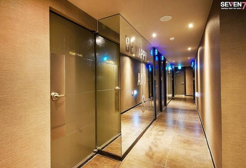 Motel Jinju Hotel Seven