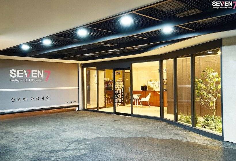 Motel Jinju Hotel Seven