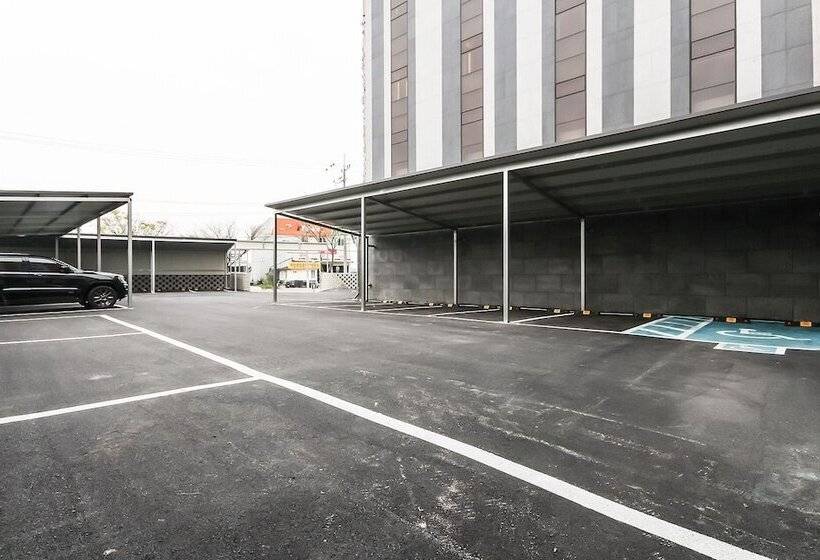 מוטל Muan Hotel The K