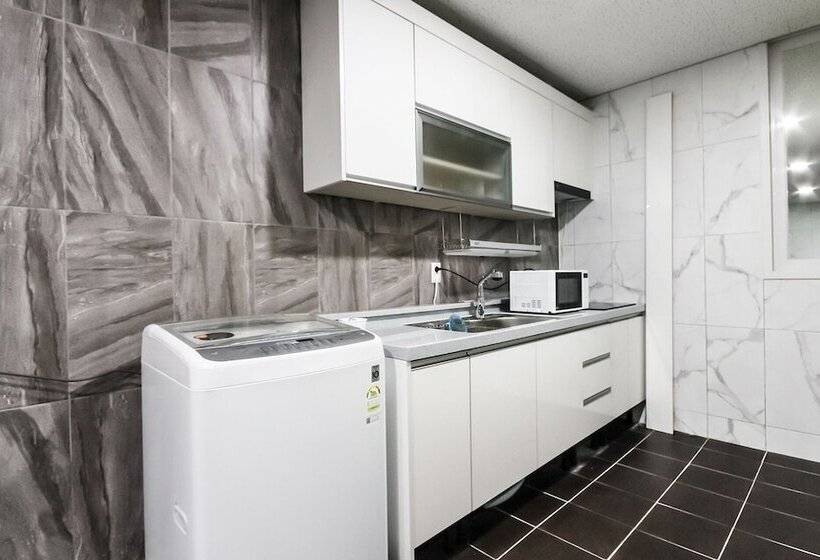 מוטל Muan Hotel The K