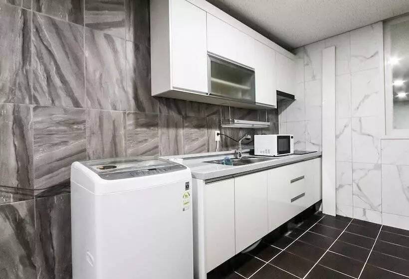 モーテル Muan Hotel The K