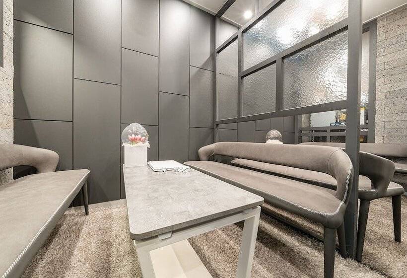 Motel Dongdaemun Saturn