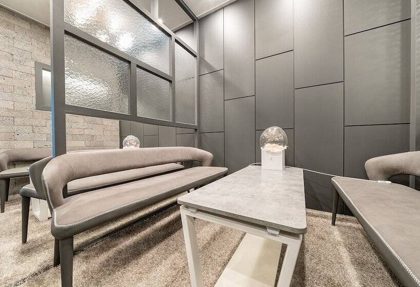 Motel Dongdaemun Saturn