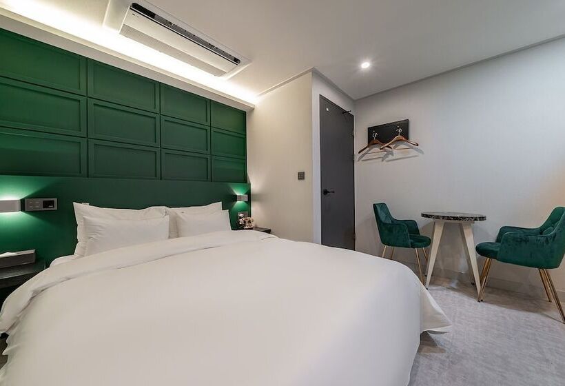 Motel Dongdaemun Saturn