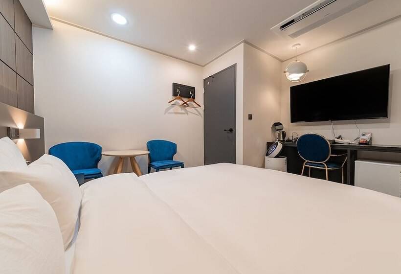 Motel Dongdaemun Saturn