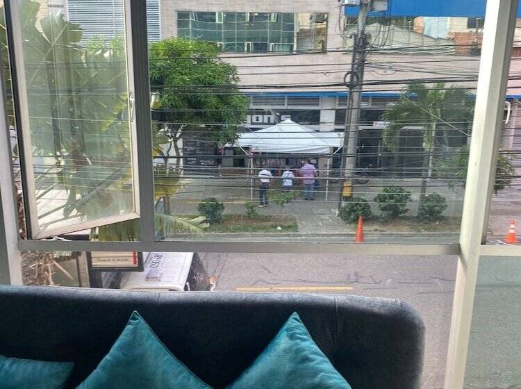 هاستل Hostal Caps San Diego