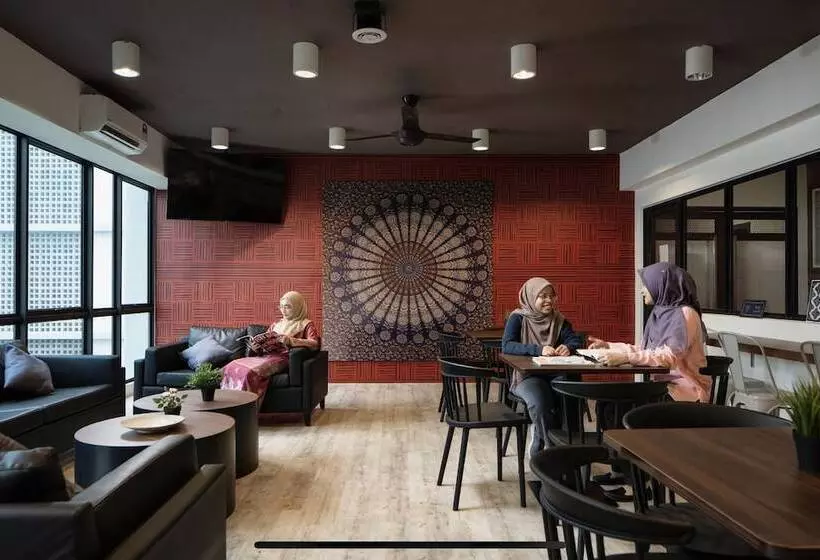 Retkeilymaja The Ship Campus