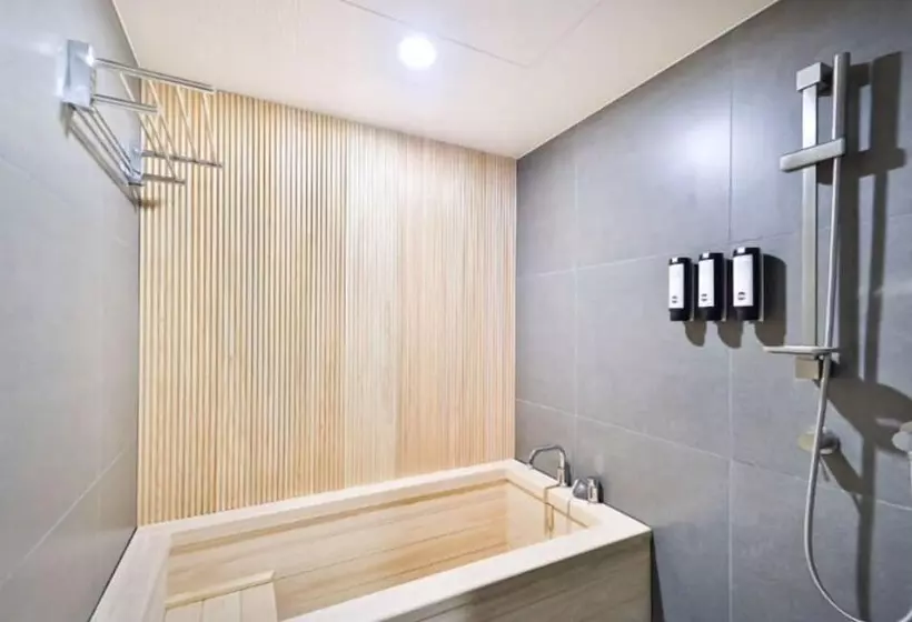 Brown Dot Hotel Yeongdo Daegyo