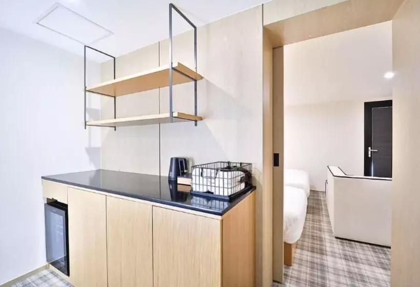Brown Dot Hotel Yeongdo Daegyo