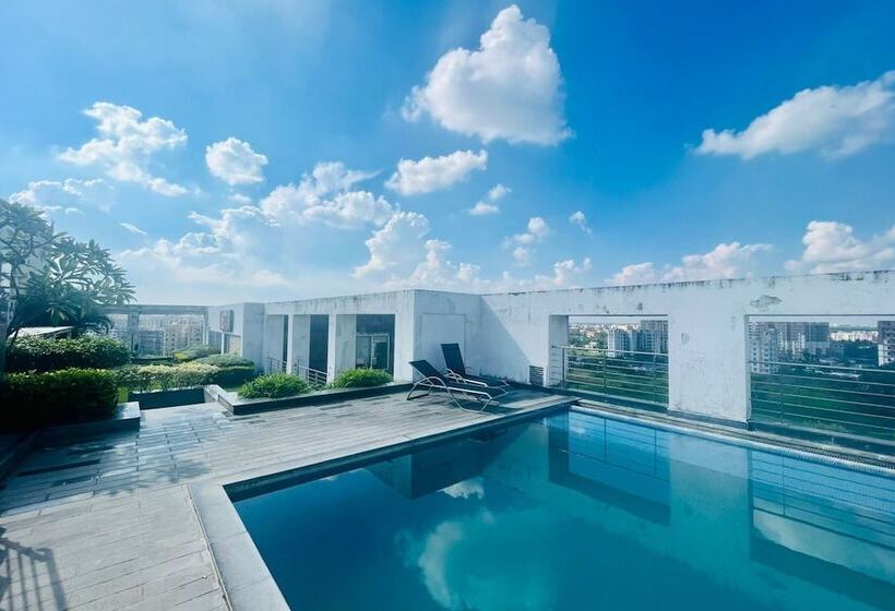 Goroomgo Indeedcare Hotel & Resorts Kolkata