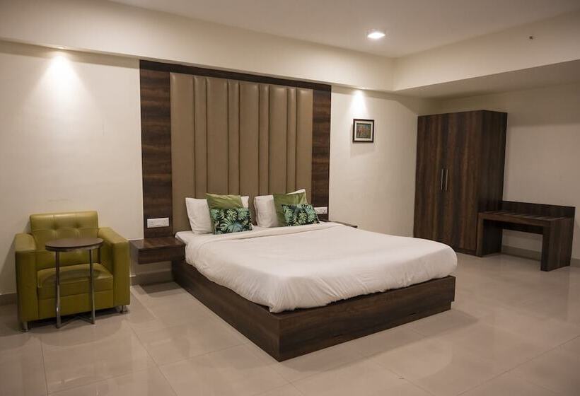 Goroomgo Indeedcare Hotel & Resorts Kolkata