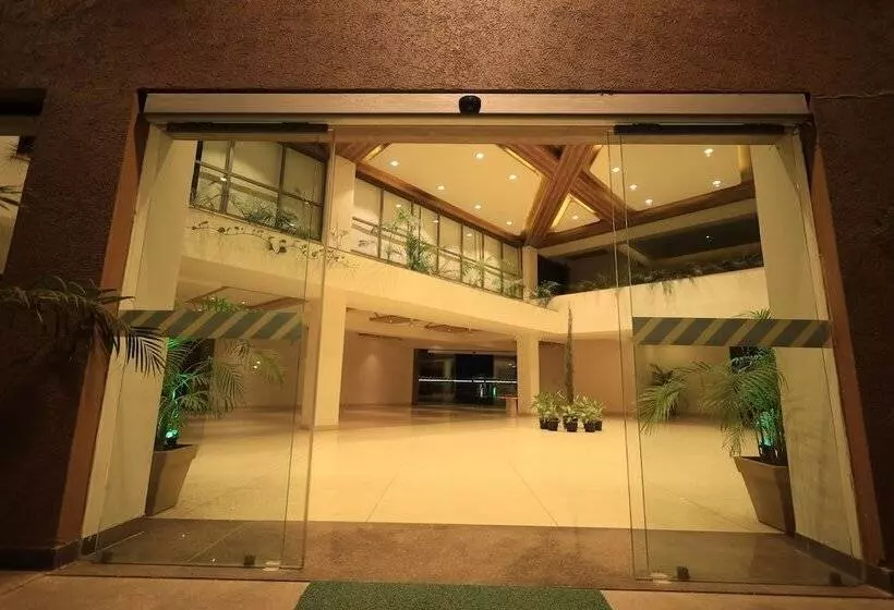 Heaven7 Hotel & Resort