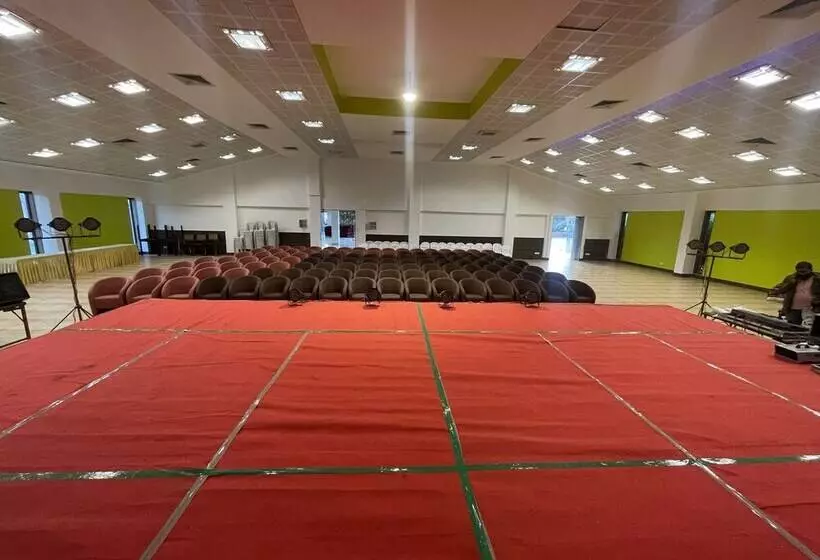 Heaven7 Hotel & Resort