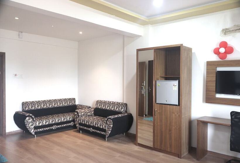 Heaven7 Hotel & Resort