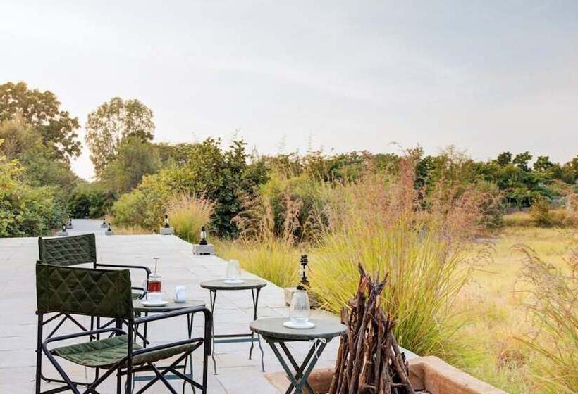 فندق Bijapur Lodge