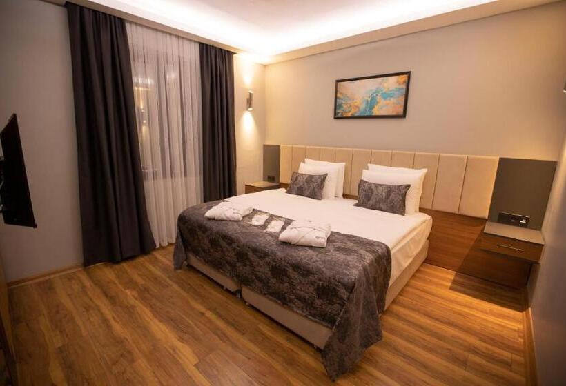 בית מלון כפרי Divares Luxury